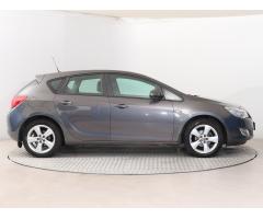 Opel Astra 1.4 T 103kW - 8