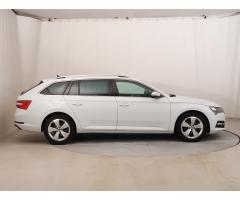 Škoda Superb 2.0 TDI 110kW - 8