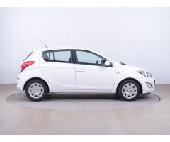 Hyundai i20 1.1 CRDi 55kW - 8