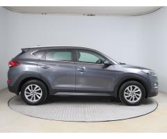 Hyundai Tucson 1.7 CRDi 85kW - 8