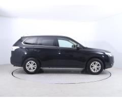 Mitsubishi Outlander 2.0 110kW - 9