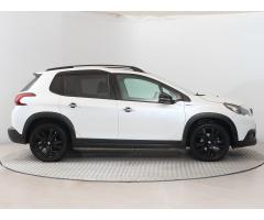 Peugeot 2008 1.2 PureTech 81kW - 12