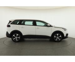 Peugeot 5008 PureTech 130 96kW - 11