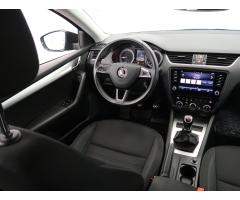 Škoda Octavia 2.0 TDI 110kW - 9