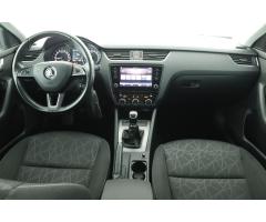 Škoda Octavia 1.6 TDI 85kW - 9