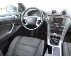 Ford Mondeo 2.0 TDCi 120kW - 9