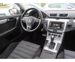 Volkswagen Passat 2.0 TDI 130kW - 9