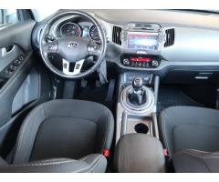 Kia Sportage 1.7 CRDi 85kW - 9