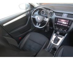 Škoda Octavia 1.6 TDI 85kW - 9