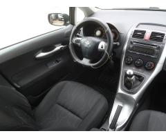 Toyota Auris 1.3 Dual VVT-i 73kW - 9