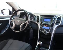 Hyundai i30 1.6 MPI 88kW - 9