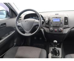 Hyundai i30 1.6 CRDi 66kW - 12