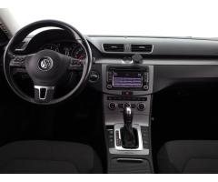 Volkswagen Passat 2.0 TDI 130kW - 12