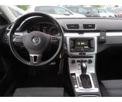 Volkswagen Passat 2.0 TDI 130kW - 10