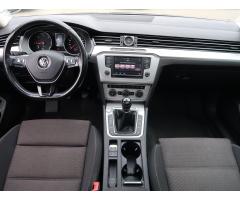 Volkswagen Passat 2.0 TDI 110kW - 10