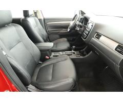 Mitsubishi Outlander 2.2 DI-D 110kW - 10