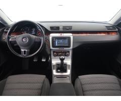 Volkswagen Passat CC 2.0 TDI 103kW - 10