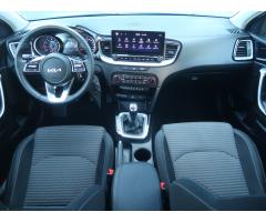 Kia Cee`d 1.5 T-GDI 117kW - 11