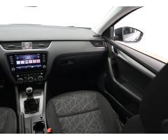 Škoda Octavia 1.6 TDI 85kW - 11