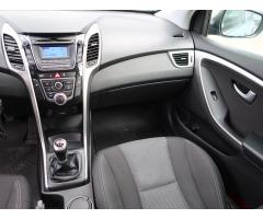 Hyundai i30 1.6 CRDi 81kW - 11