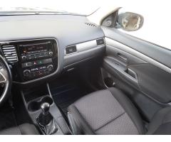 Mitsubishi Outlander 2.0 110kW - 13