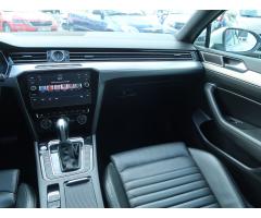 Volkswagen Passat 1.6 TDI 88kW - 12