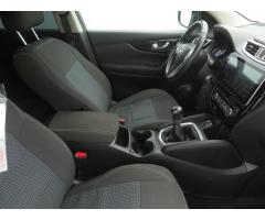 Nissan Qashqai 1.5 dCi 81kW - 13