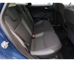 Ford Focus 1.6 i 77kW - 13