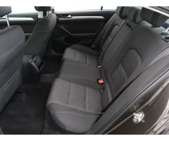 Volkswagen Passat 1.4 TSI 92kW - 15