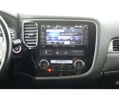 Mitsubishi Outlander 2.2 DI-D 110kW - 15