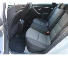 Hyundai i30 1.6 MPI 88kW - 17