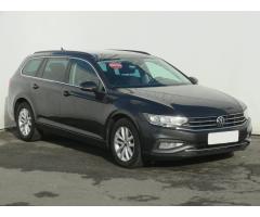 Volkswagen Passat 2.0 TDI 110kW - 2