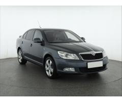 ŠKODA SUPERB COMBI 2.0TDI 140 LAURIN&K 4X4 DSG 7ST