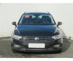 Volkswagen Passat 2.0 TDI 110kW - 3