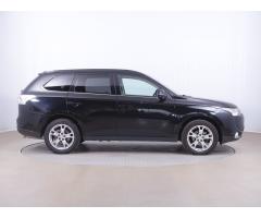 Mitsubishi Outlander 2.2 DI-D 110kW - 9