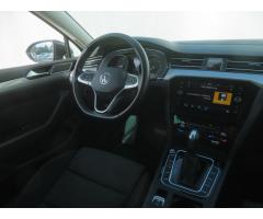 Volkswagen Passat 2.0 TDI 110kW - 10