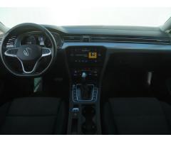 Volkswagen Passat 2.0 TDI 110kW - 11