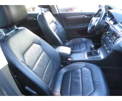 Volkswagen Passat 1.6 TDI 77kW - 12