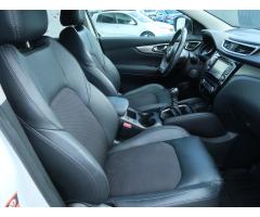 Nissan Qashqai 1.6 DIG-T 120kW - 12