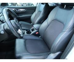 Nissan Qashqai 1.6 DIG-T 120kW - 16