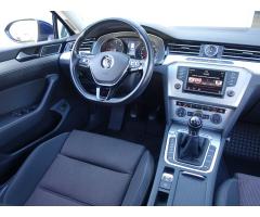 Volkswagen Passat 2.0 TDI 110kW - 9