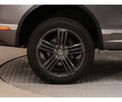 Volkswagen Touareg 3.0 TDI 193kW - 21