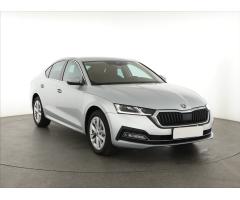 ŠKODA SUPERB COMBI 2.0TDI 140 LAURIN&K 4X4 DSG 7ST