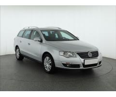 Volkswagen Passat 2.0 TDI 103kW - 1