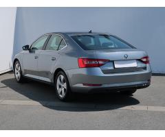 Škoda Superb 2.0 TDI 110kW - 5