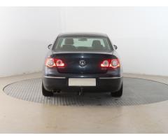 Volkswagen Passat 2.0 TDI 103kW - 6