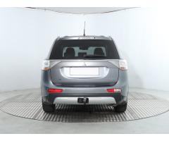 Mitsubishi Outlander 2.2 DI-D 110kW - 6