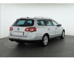 Volkswagen Passat 2.0 TDI 103kW - 7