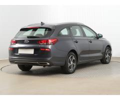 Hyundai i30 1.5 DPI 81kW - 7