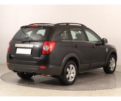 Chevrolet Captiva 2.4 i 100kW - 7